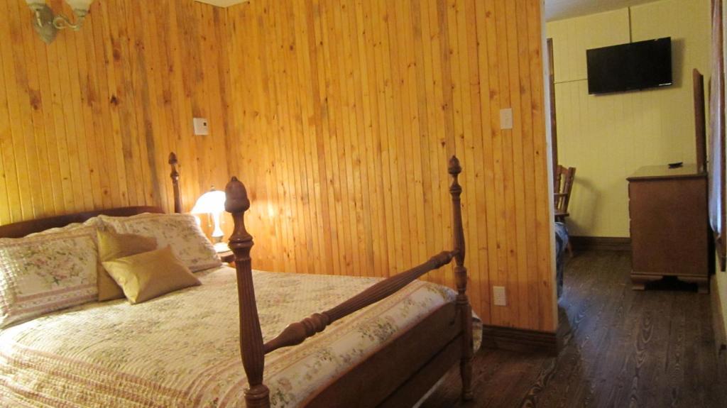 Auberge Le Four A Pain Petite-Riviere-Saint-Francois Oda fotoğraf