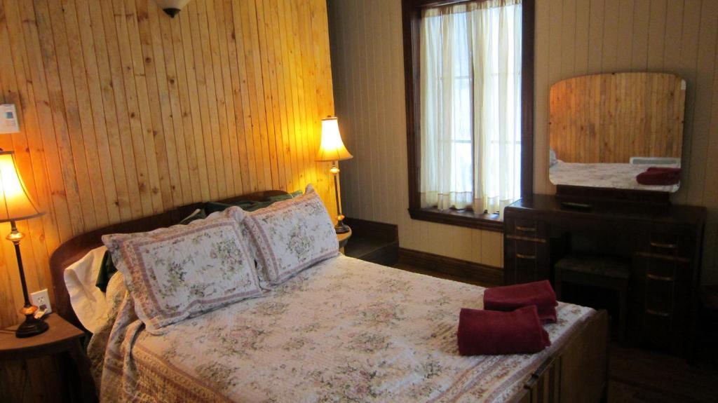Auberge Le Four A Pain Petite-Riviere-Saint-Francois Oda fotoğraf